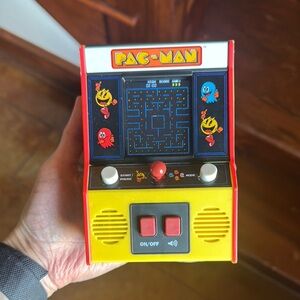 Retro Mini Arcade Game - Yellow and Red